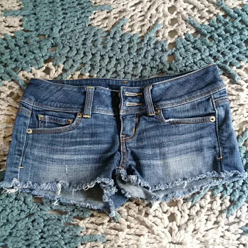 AE cut offs
